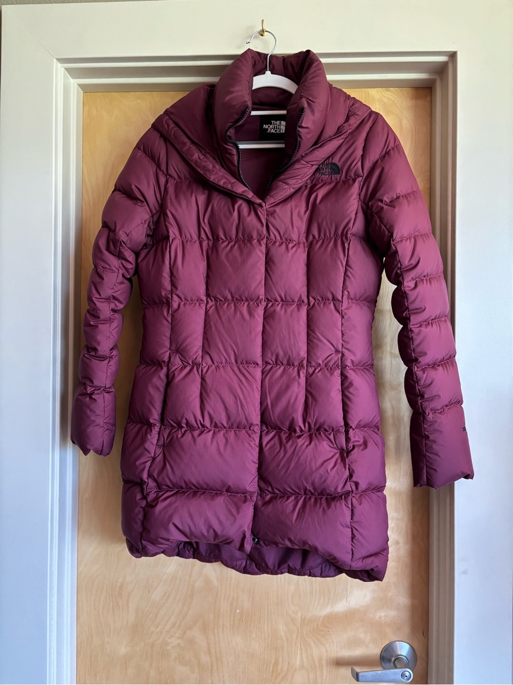 The North Face Women’s Down Parka Puffer Coat Burgundy Hooded S Petite